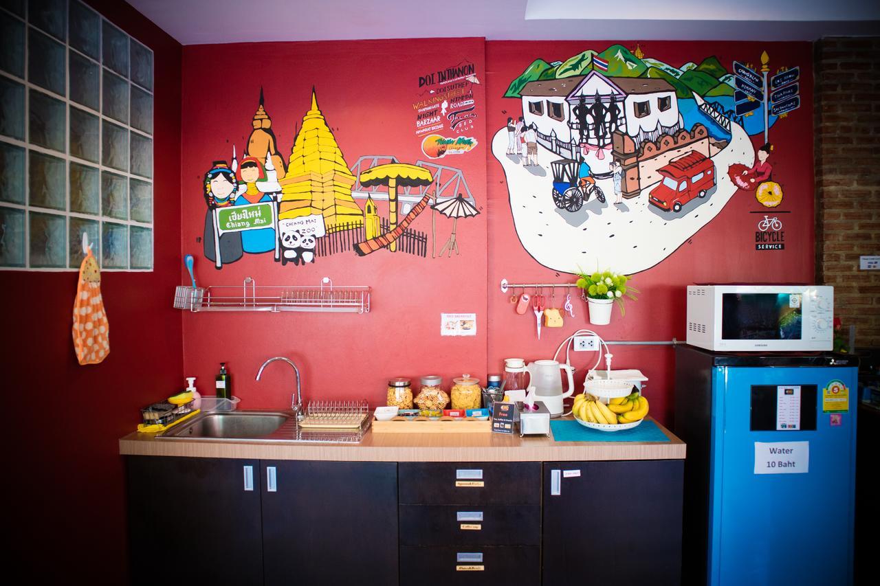 Tawan Bed Club Hostel Τσιάνγκ Μάι Εξωτερικό φωτογραφία