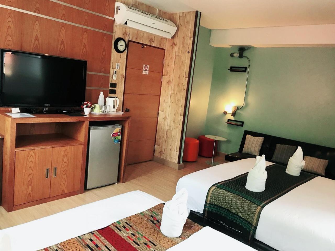 Tawan Bed Club Hostel Τσιάνγκ Μάι Εξωτερικό φωτογραφία